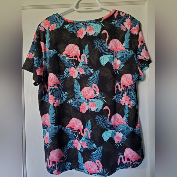 Flamingo Tee 🦩💕 - Picture 2 of 3